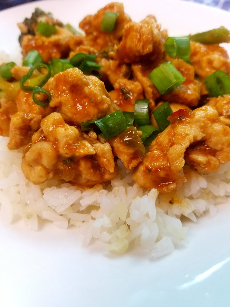 Firecracker Ground Turkey w/Broccoli & Rice meal prep | Fit Foodie Meals San Antonio