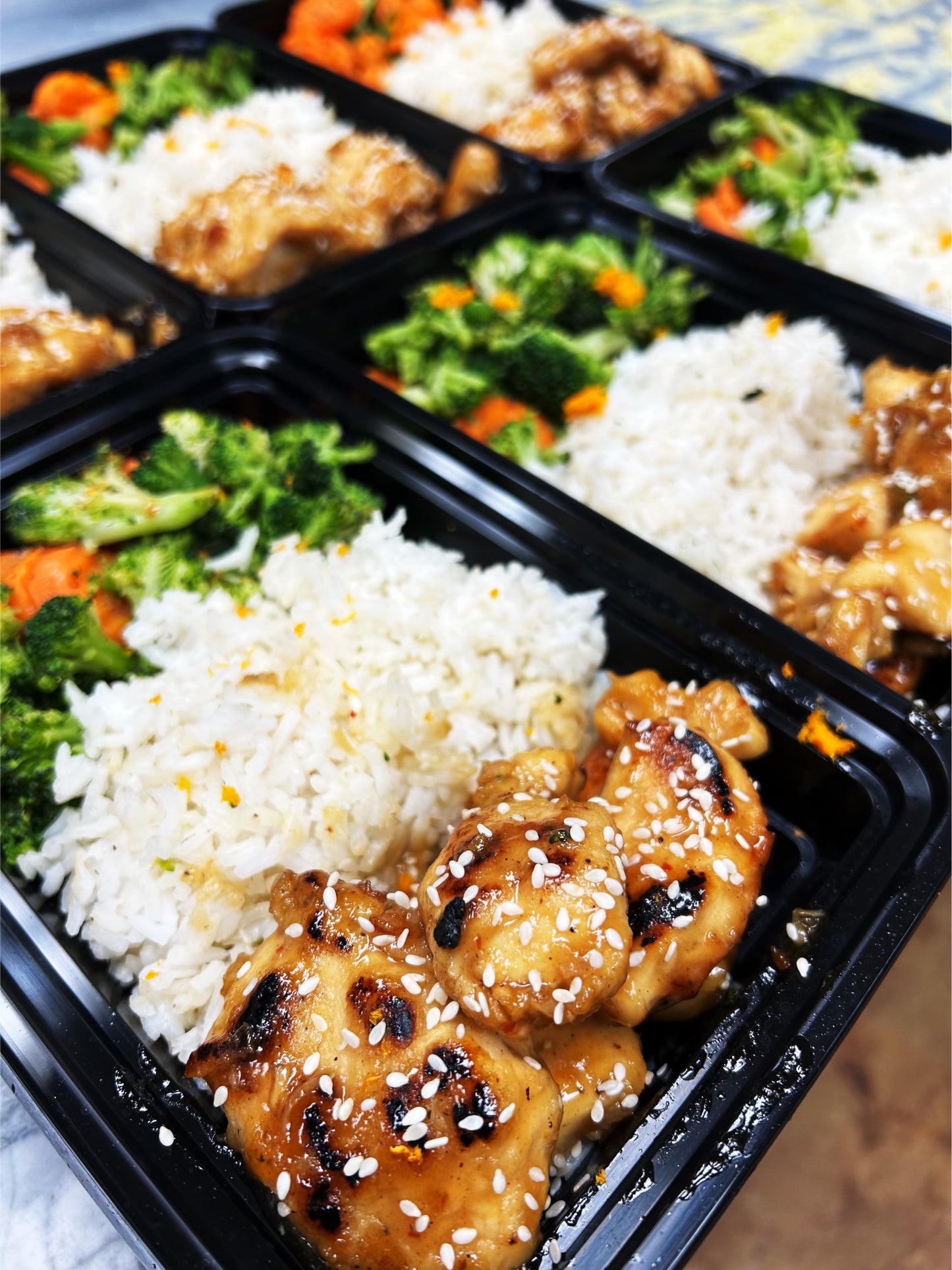 Honey Garlic Chicken, Rice & Veggies